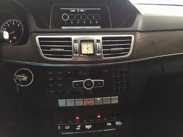 Mercedes-Benz E200 2014 - Bán Mercedes E200 đời 2014, màu trắng