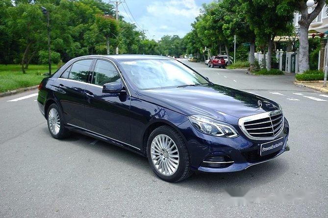 Mercedes-Benz E200 2015 - Bán xe Mercedes E200 đời 2015, màu xanh