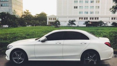 Mercedes-Benz C300 2016 - Bán Mercedes C300 đời 2016, màu trắng