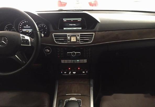 Mercedes-Benz E200 2014 - Bán Mercedes E200 đời 2014, màu trắng