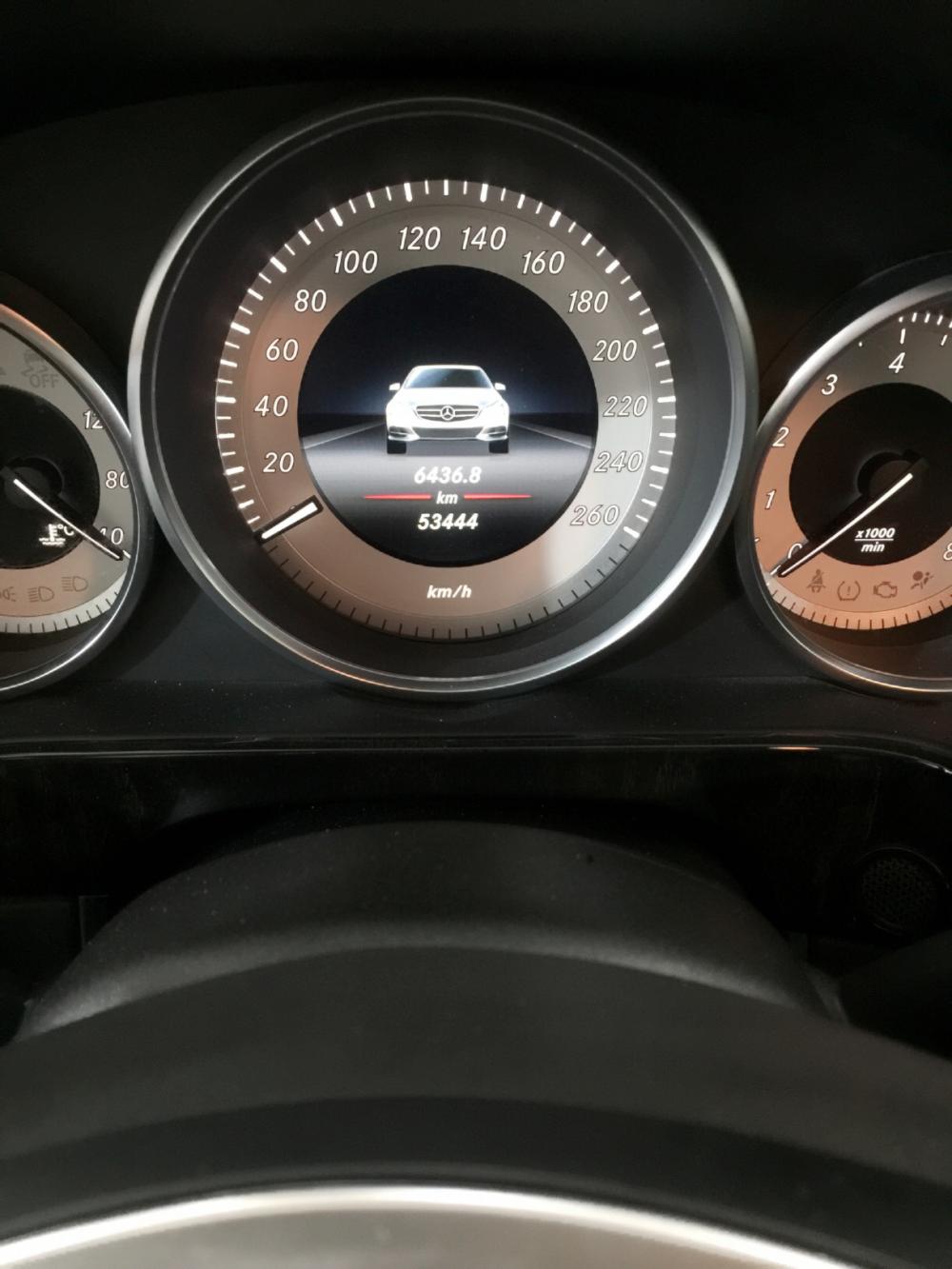 Mercedes-Benz E250 2013 - Xe Mercedes-Benz E250 sản xuất 2013 màu đen, giá tốt