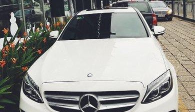 Mercedes-Benz C300 2016 - Bán Mercedes C300 đời 2016, màu trắng