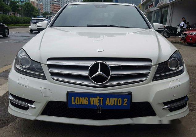Mercedes-Benz C300 AMG 2012 - Chính chủ bán xe Mercedes C300 AMG 2012, màu trắng