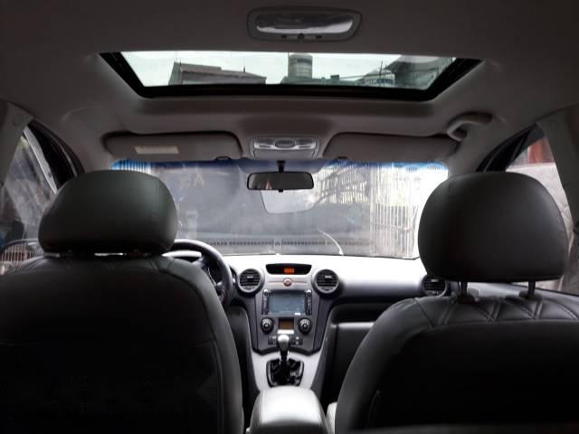 Kia Carens   CRDi  2009 - Bán Kia Carens CRDi năm 2009, màu bạc số sàn