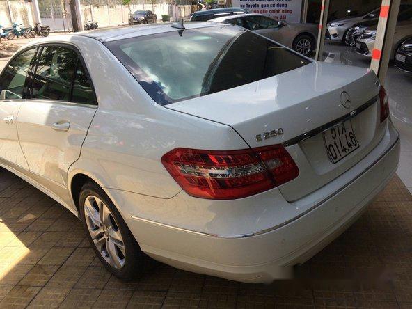 Mercedes-Benz E250 E250 2011 - Bán xe Mercedes E250 đời 2011, màu trắng  
