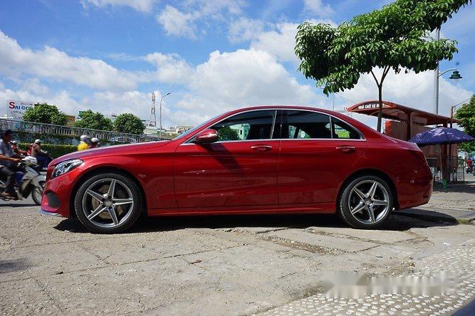 Mercedes-Benz C300  AMG 2017 - Bán Mercedes C300 AMG năm 2017, màu đỏ