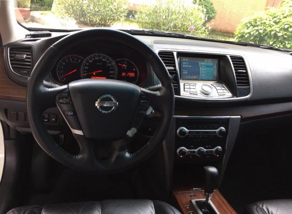 Nissan Teana 2.5AT 2010 - Bán ô tô Nissan Teana 2.5AT đời 2010, màu trắng, nhập khẩu nguyên chiếc, giá chỉ 655 triệu