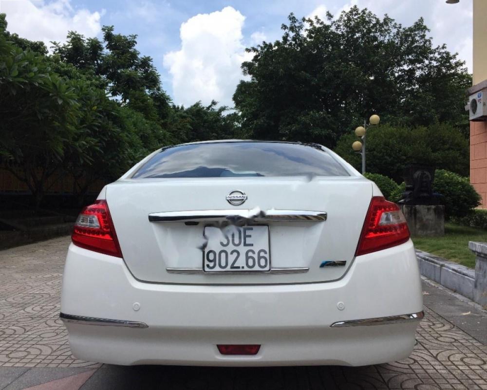 Nissan Teana 2.5AT 2010 - Bán ô tô Nissan Teana 2.5AT đời 2010, màu trắng, nhập khẩu nguyên chiếc, giá chỉ 655 triệu
