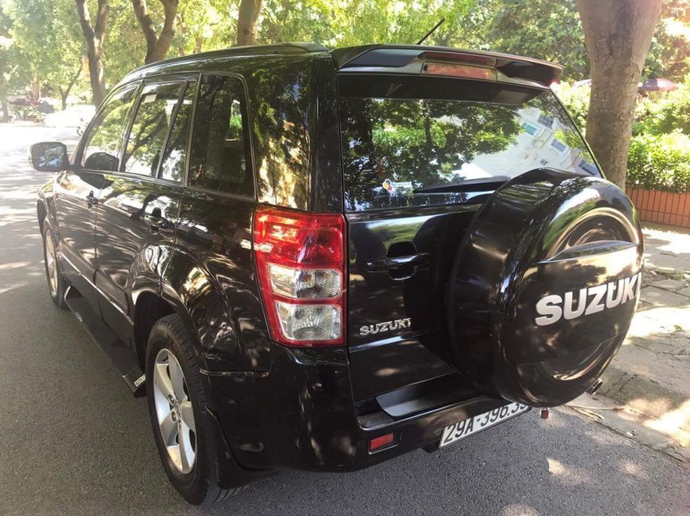 Suzuki Vitara 2.0 AT 2011 - Bán Suzuki Vitara Grand 2.0 AT sản xuất 2011, màu đen, nhập khẩu, 490tr