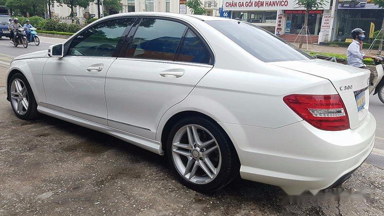Mercedes-Benz C300 AMG 2012 - Chính chủ bán xe Mercedes C300 AMG 2012, màu trắng
