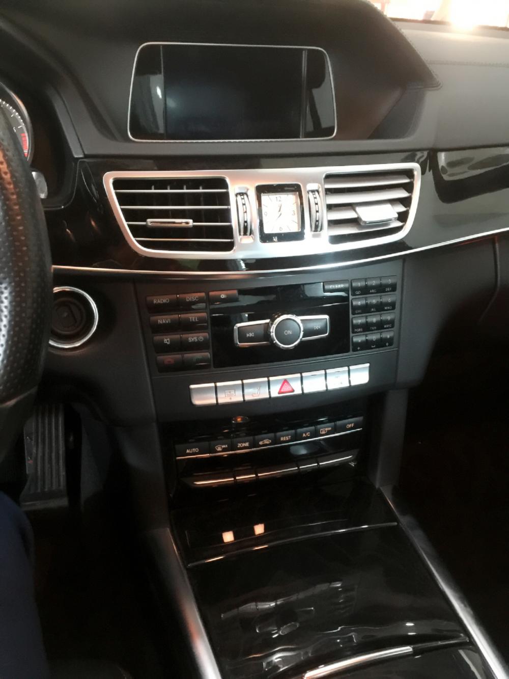 Mercedes-Benz E250 2013 - Xe Mercedes-Benz E250 sản xuất 2013 màu đen, giá tốt