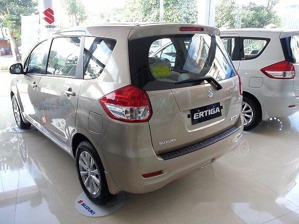 Suzuki Ertiga 2016 - Bán ô tô Suzuki Ertiga đời 2016, màu vàng