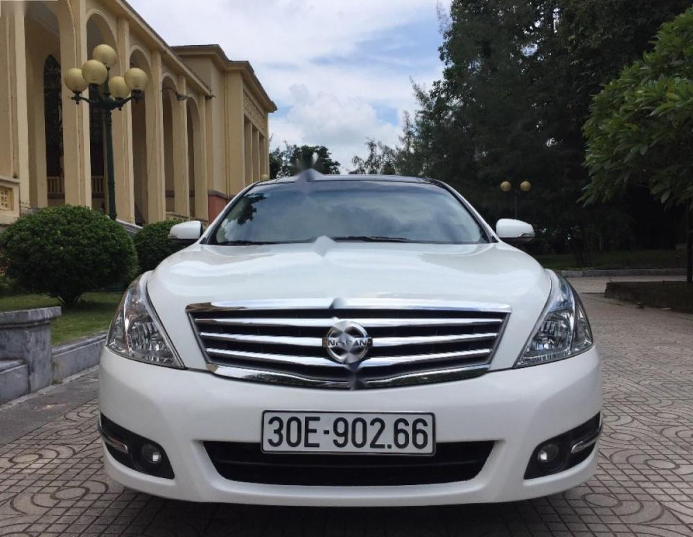 Nissan Teana 2.5AT 2010 - Bán ô tô Nissan Teana 2.5AT đời 2010, màu trắng, nhập khẩu nguyên chiếc, giá chỉ 655 triệu