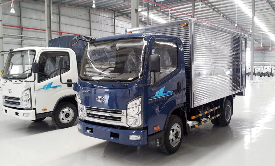 Daehan Teraco 2017 - Bán xe tải Daehan Teraco 240 tải trọng 2,4 tấn, thùng dài 3,7m, động cơ Isuzu đời 2017 vào thành phố giá rẻ