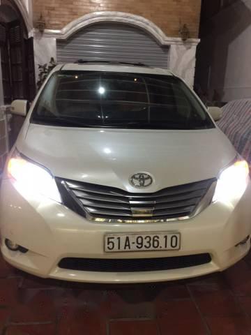 Toyota Sienna   Limited   2013 - Cần bán gấp Toyota Sienna Limited đời 2013, màu trắng xe gia đình