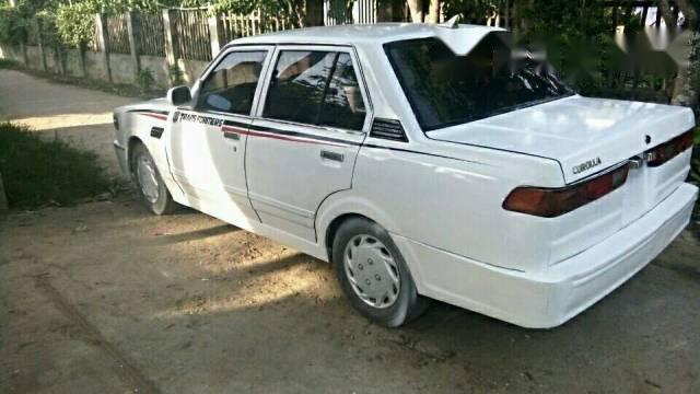 Toyota Corolla 1985 - Cần bán Toyota Corolla đời 1985, màu trắng