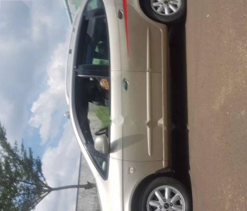 Chevrolet Vivant MT 2008 - Bán Chevrolet Vivant MT đời 2008, màu vàng