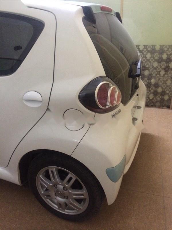 Toyota Yago 2012 - Bán Toyota Aygo năm 2012, màu trắng, nhập khẩu
