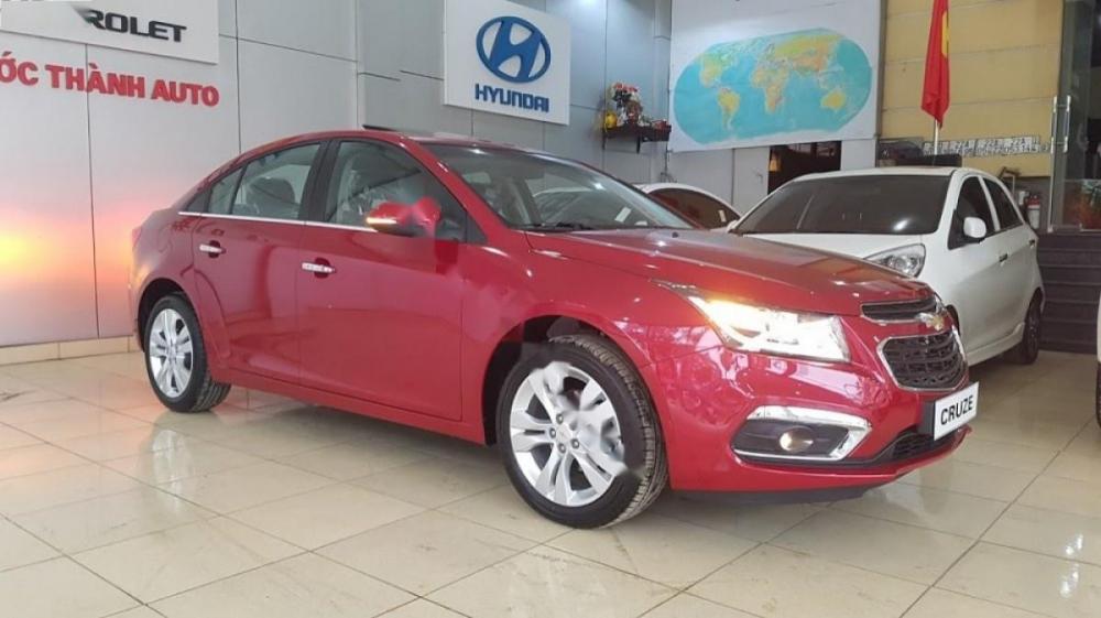 Chevrolet Cruze LTZ 1.8L 2017 - Bán xe Chevrolet Cruze LTZ 1.8L đời 2017, màu đỏ  