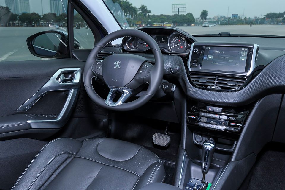 Peugeot 208 2015 - Peugeot 208, xe nhập nguyên chiếc từ Pháp, mới 100%, thủ tục vay vốn đơn giản. (Mr. Nghĩa 0938.907.825-Peugeot Biên Hòa)