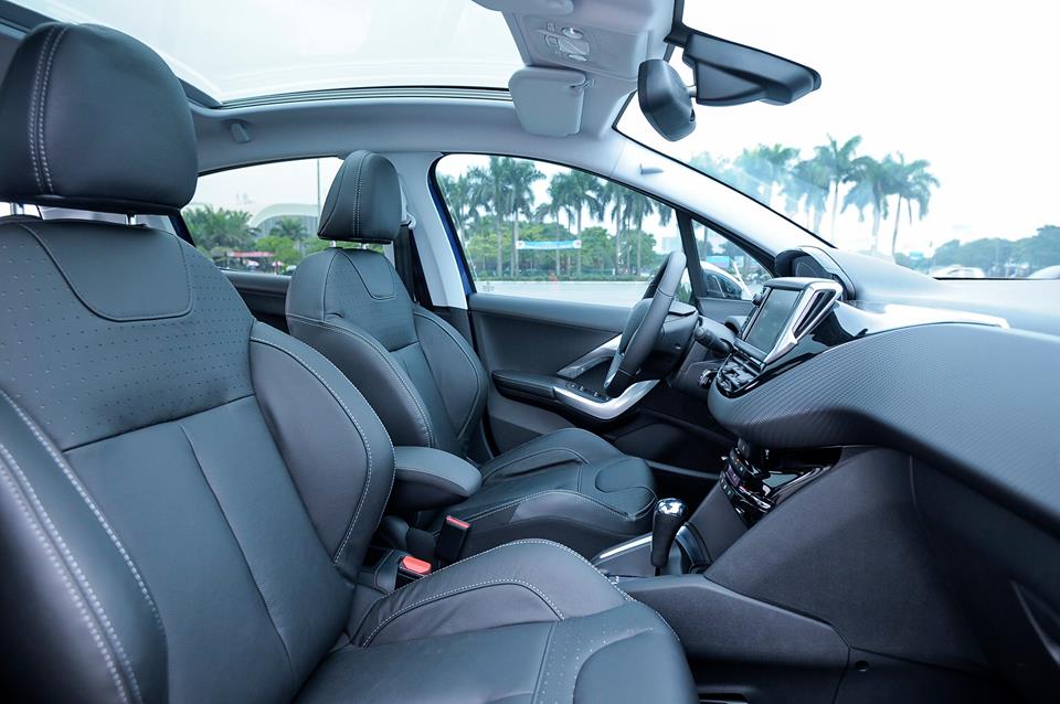 Peugeot 208 2015 - Peugeot 208, xe nhập nguyên chiếc từ Pháp, mới 100%, thủ tục vay vốn đơn giản. (Mr. Nghĩa 0938.907.825-Peugeot Biên Hòa)