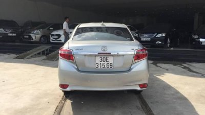 Toyota Vios J 2016 - Cần bán xe Toyota Vios năm 2016, màu bạc số sàn, giá 470tr