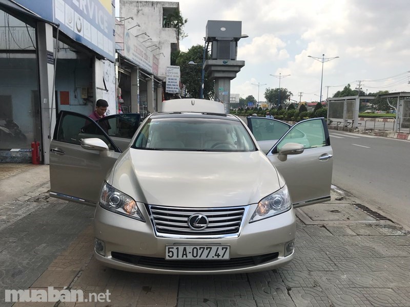 Lexus ES 350 2010 - Cần bán gấp Lexus ES 350 đời 2010, màu vàng, nhập khẩu nguyên chiếc