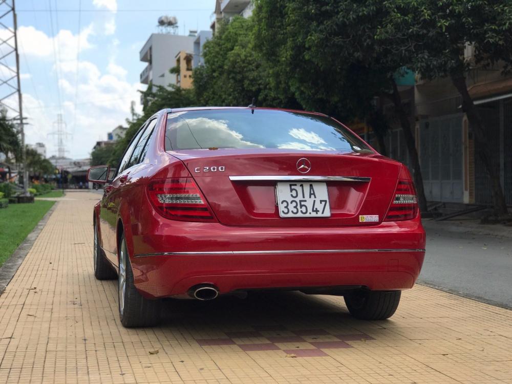 Mercedes-Benz C200 2011 - Bán ô tô Mercedes C200 năm 2011, màu đỏ, nhập khẩu nguyên chiếc, 745 triệu
