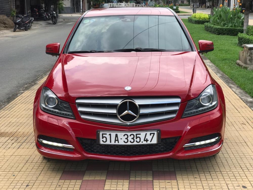 Mercedes-Benz C200 2011 - Bán ô tô Mercedes C200 năm 2011, màu đỏ, nhập khẩu nguyên chiếc, 745 triệu