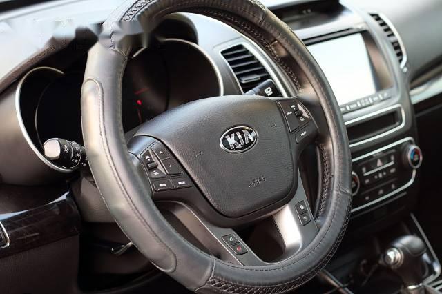 Kia Sorento CRDi 2014 - Cần bán lại xe Kia Sorento CRDi năm 2014, màu trắng số tự động