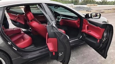 Maserati Quatroporte 2015 - Bán Maserati Quatroporte 3.0 V6 đời 2015, màu xám, xe nhập