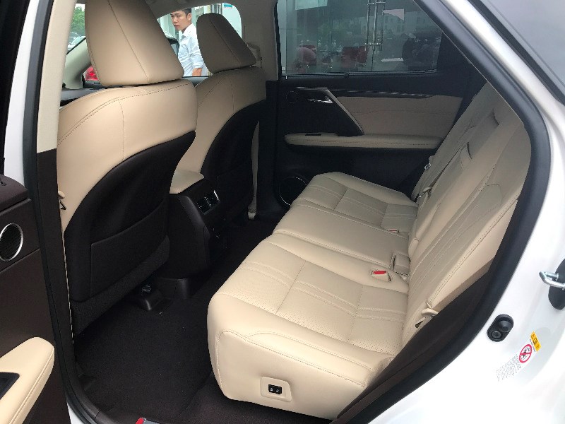 Lexus RX350 2016 - Bán ô tô Lexus RX350 đời 2016, màu trắng, xe nhập, số tự động