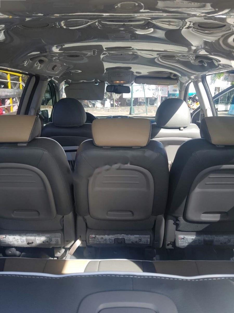Kia Carnival 2011 - Bán Kia Carnival đời 2011, màu bạc, nhập khẩu nguyên chiếc