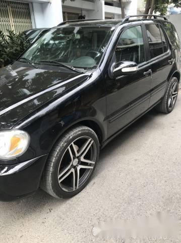 Mercedes-Benz ML Class ML 320 2003 - Cần bán xe Mercedes ML 320 đời 2003, màu đen, giá chỉ 315 triệu