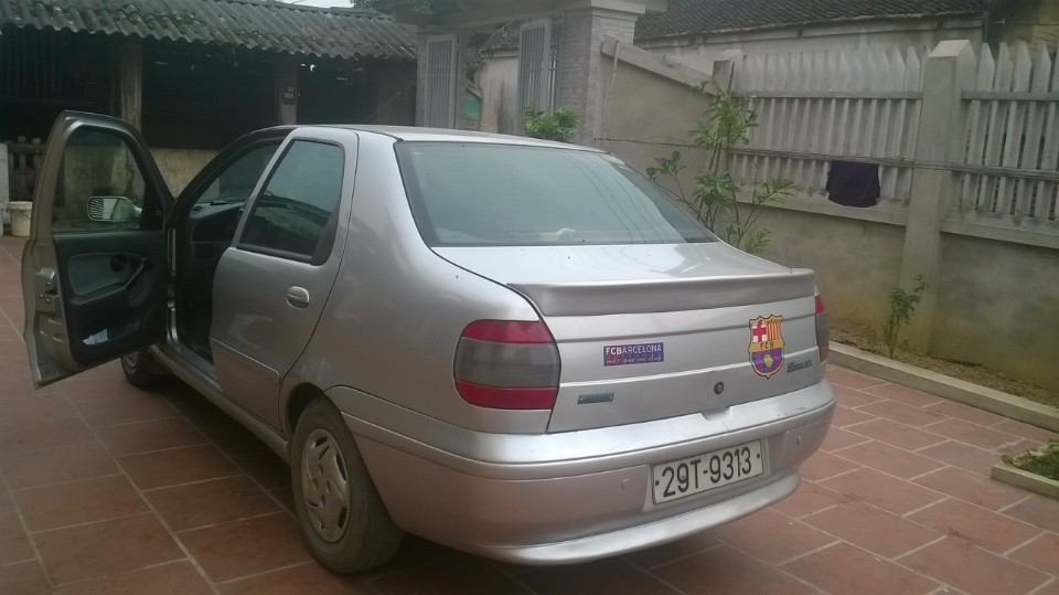 Fiat Siena ELX 2005 - Bán xe Fiat Siena ELX năm 2005, màu bạc, nhập khẩu nguyên chiếc