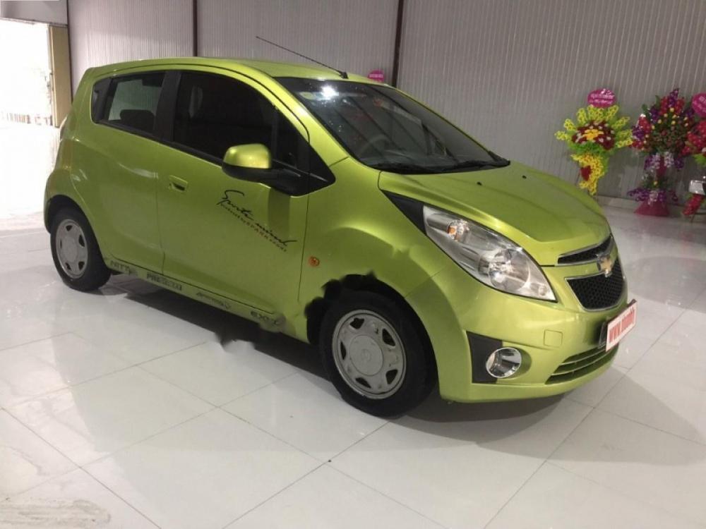 Chevrolet Spark LT 1.0 MT 2012 - Salon bán xe Chevrolet Spark LT 1.0 MT đời 2012, màu xanh cốm