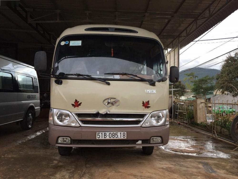 Hyundai County Limosine 2010 - Bán Hyundai County Limosine đời 2010, màu kem (be)