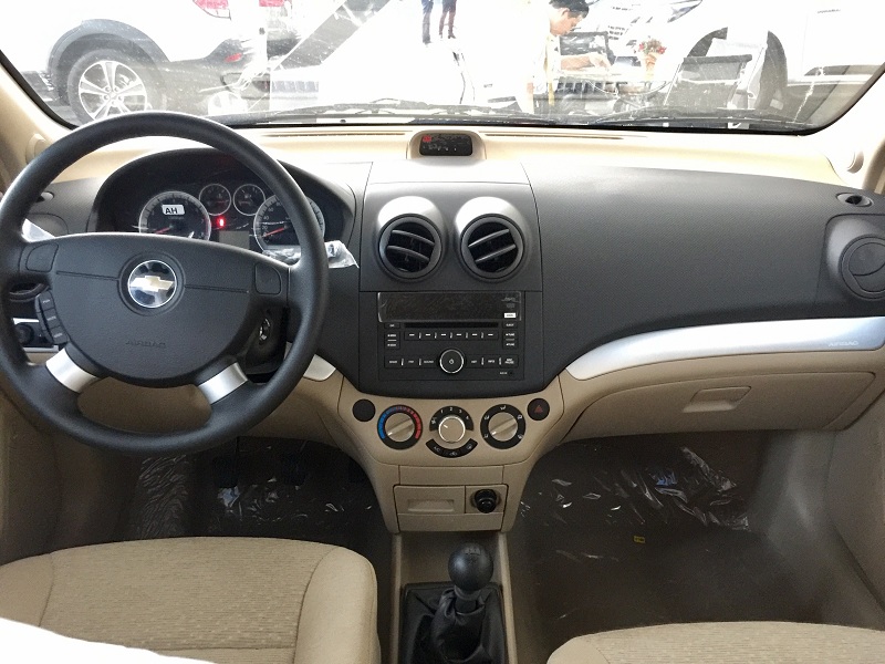 Chevrolet Aveo MT 2018 - Bán Aveo 2018 giảm 60tr, trả trước 80tr, cam kết giải ngân mọi hồ sơ, đủ màu giao ngay, LH 0961.848.222