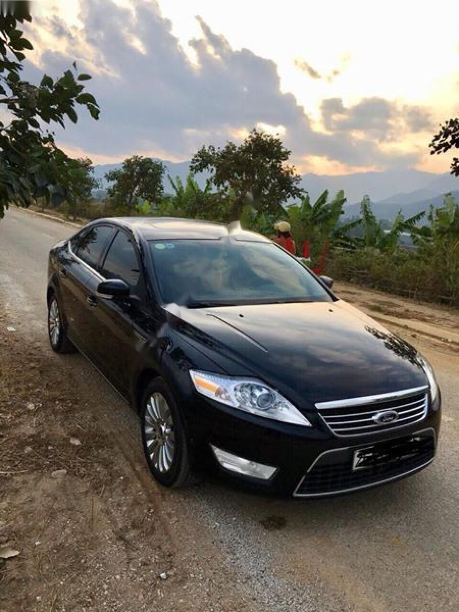 Ford Mondeo 2013 - Chính chủ bán Ford Mondeo sản xuất 2013, màu đen