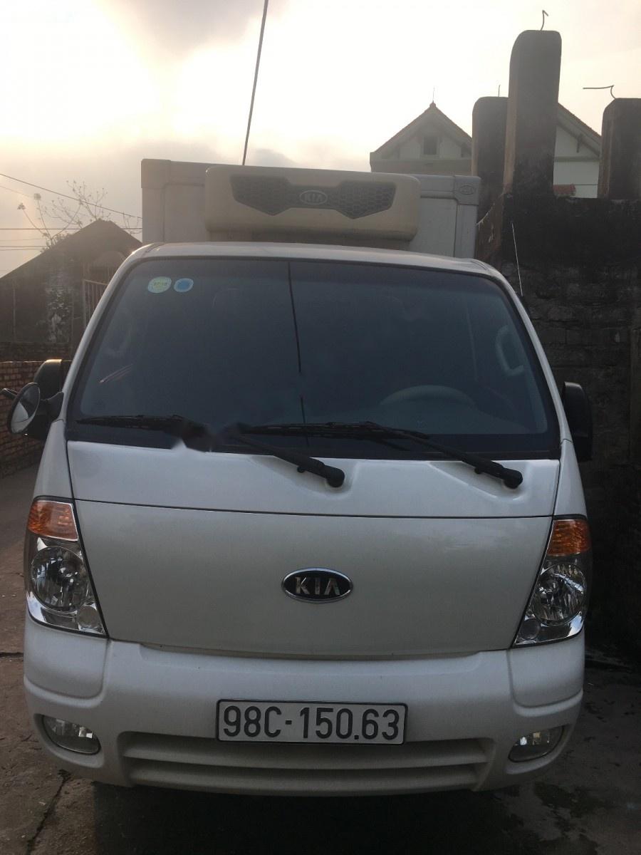 Kia Bongo III 2011 - Bán Kia Bongo III năm sản xuất 2011, màu trắng, xe nhập