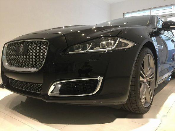 Jaguar XJL 2016 - Cần bán Jaguar XJL năm 2016, màu đen