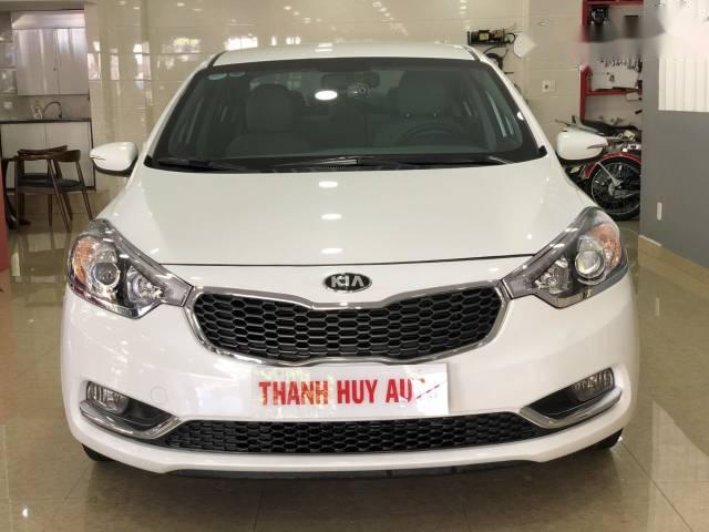 Kia K3 MT 2015 - Cần bán lại xe Kia K3 MT sản xuất 2015 xe gia đình