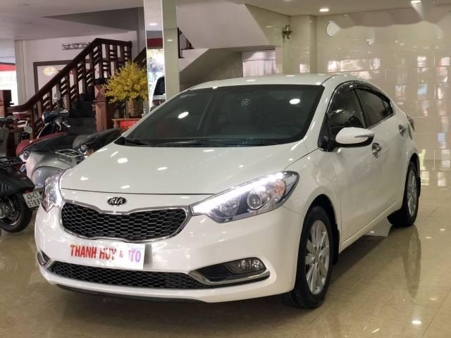 Kia K3 MT 2015 - Cần bán lại xe Kia K3 MT sản xuất 2015 xe gia đình