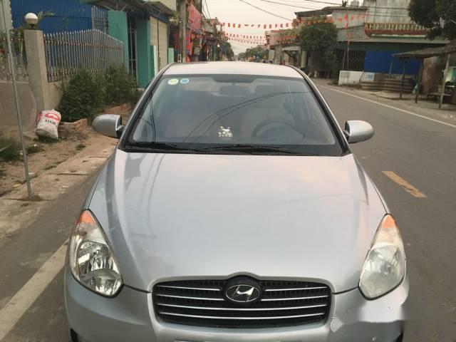 Hyundai Verna  MT 2009 - Bán xe Hyundai Verna MT 2009, màu bạc, 199 triệu