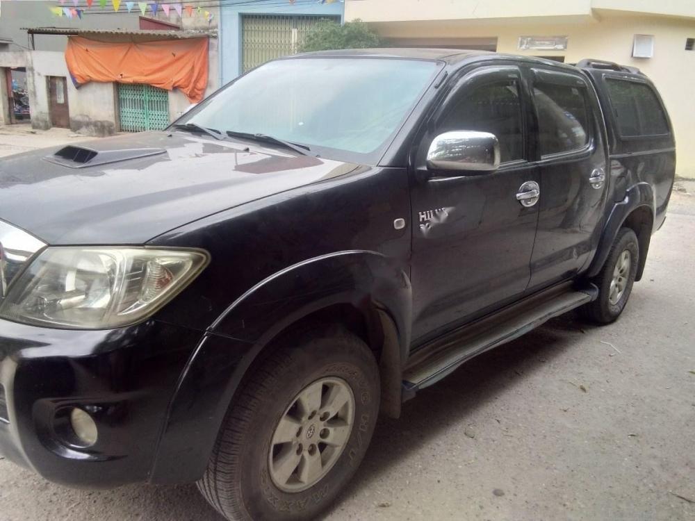 Toyota Hilux G 2010 - Bán ô tô Toyota Hilux g sản xuất năm 2010, màu đen, nhập khẩu nguyên chiếc, 405 triệu