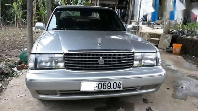 Toyota Crown 1992 - Cần bán Toyota Crown đời 1992, màu bạc