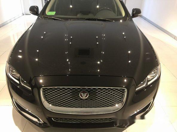 Jaguar XJL 2016 - Cần bán Jaguar XJL năm 2016, màu đen