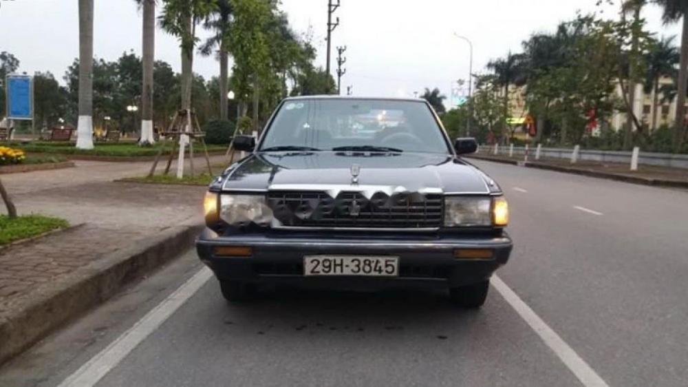 Toyota Crown 1989 - Cần bán xe Toyota Crown đời 1989, màu đen, nhập khẩu nguyên chiếc, giá 76tr