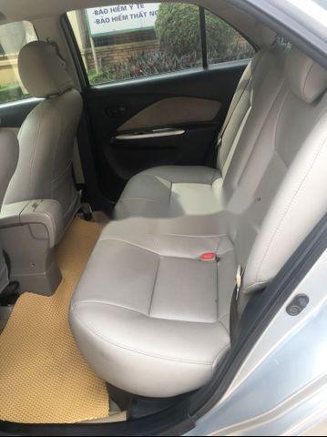 Toyota Vios  E 2007 - Cần bán gấp Toyota Vios E đời 2007, màu bạc xe gia đình, giá tốt