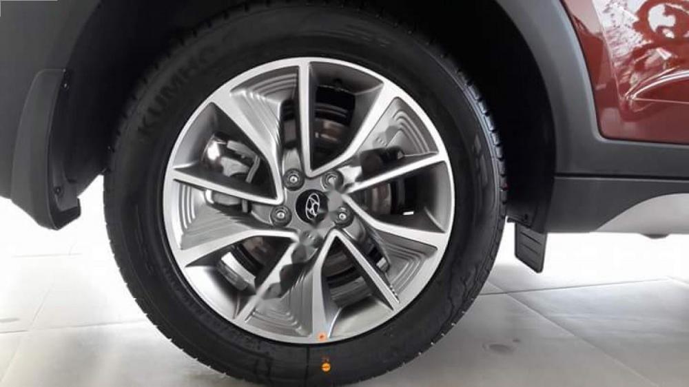 Hyundai Tucson 2.0 AT 2018 - Cần bán Hyundai Tucson 2.0 AT năm sản xuất 2018, màu đỏ